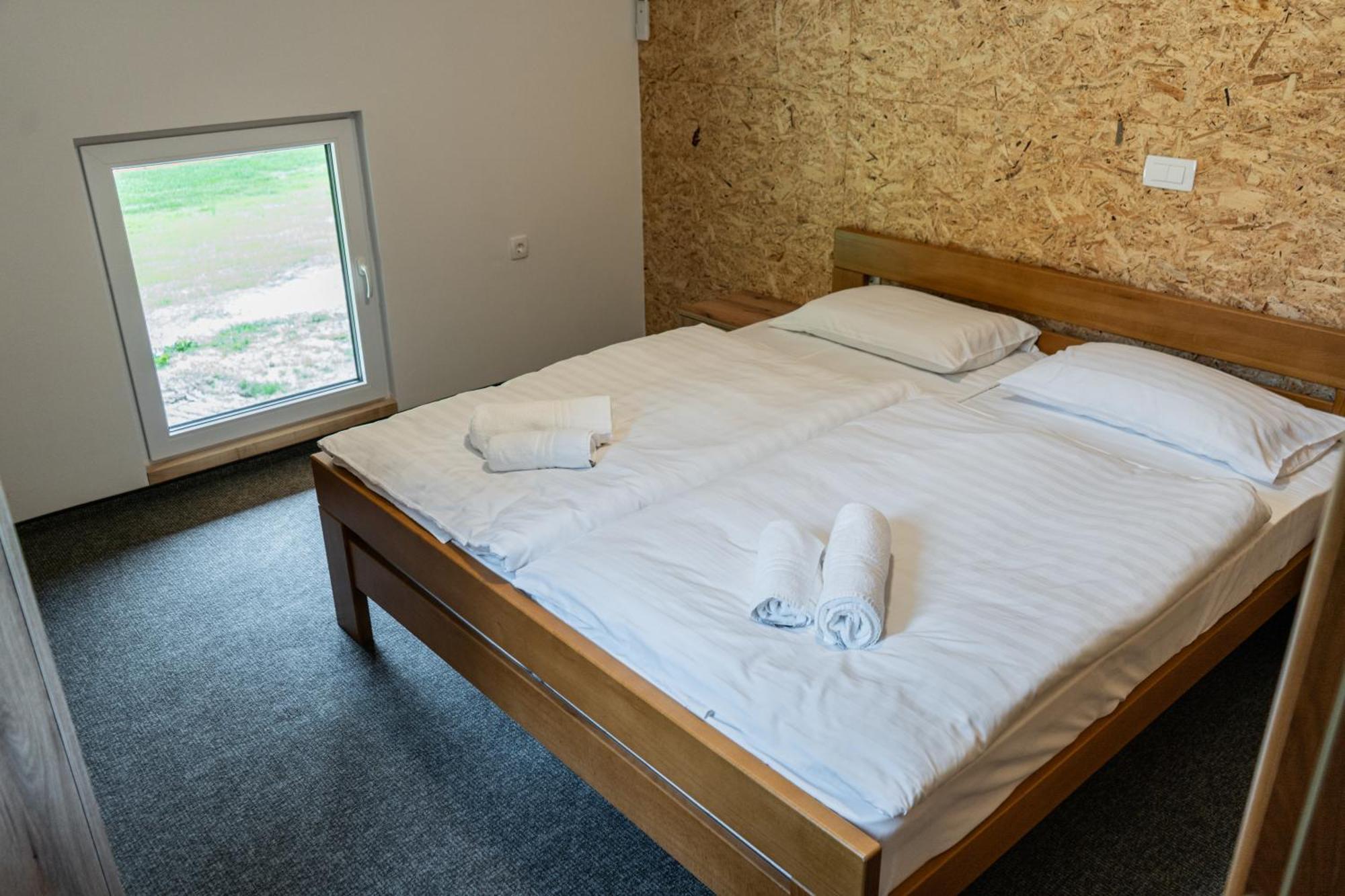 Ribnik Stari Trg Apartment Lesicno Luaran gambar