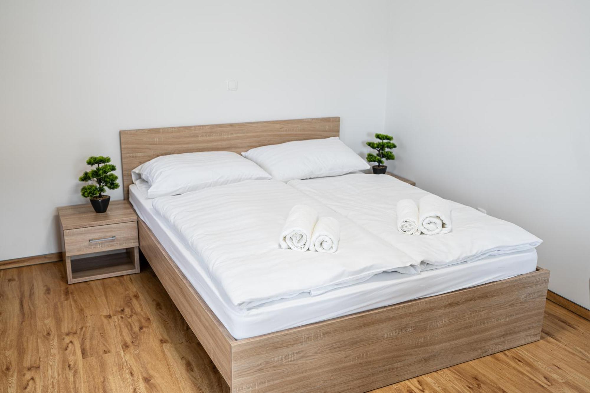 Ribnik Stari Trg Apartment Lesicno Bilik gambar